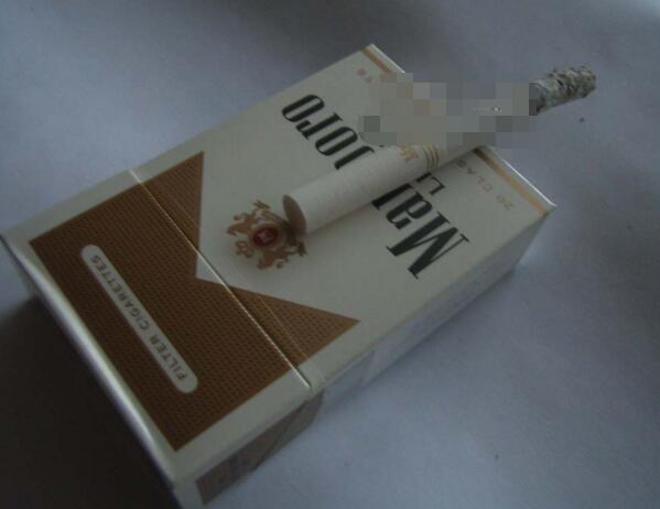 黑八外烟